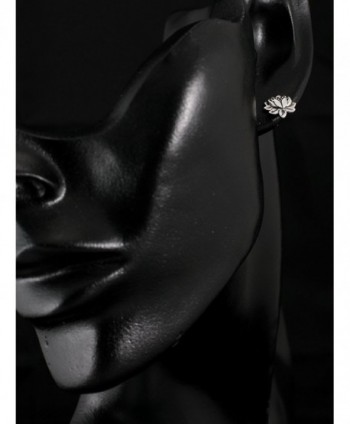 Sterling Silver Oxidized Detailed Earrings in Women's Stud Earrings