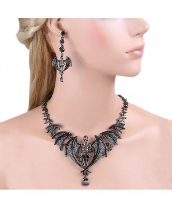 EVER FAITH Black Tone Austrian Necklace