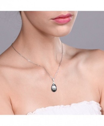 Collection Teardrop Pendant Swarovski Crystals in Women's Pendants