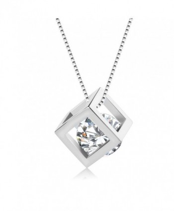 Fashion Jewelry Embedded Pendant Necklace in Women's Jewelry Sets